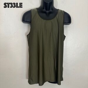Steele Tank Top Large Gently worn 85% nylon / 15% elastane 21" armpit to armpit